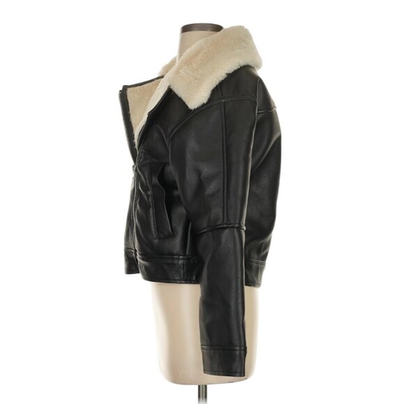 Abercrombie & Fitch Black Vegan Leather Jacket With White Faux Shearling Collar - Picture 7 of 13
